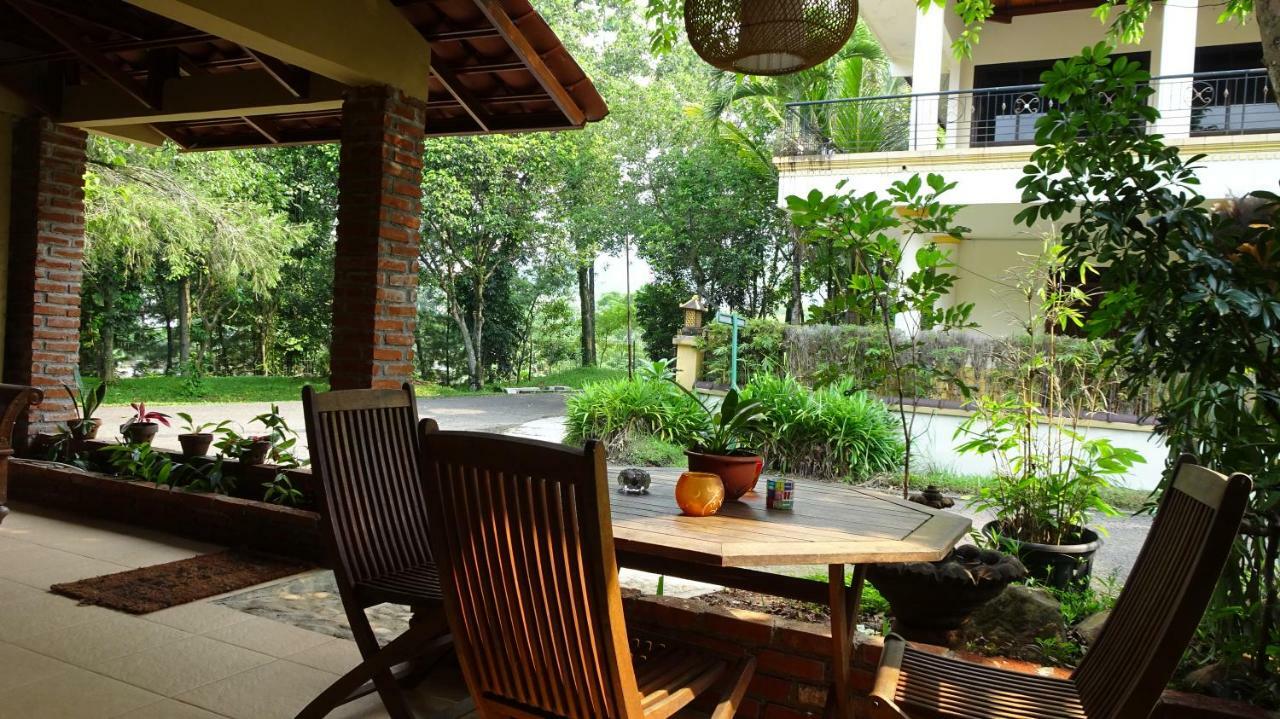 Pondok Pakuan Богор Экстерьер фото